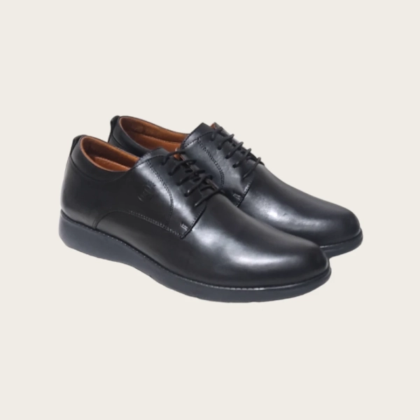 "chaussure noire confort de luxe"